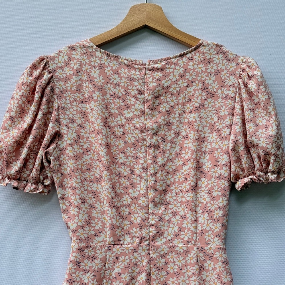Petal + Pup Women 4 US Floral Mini Dress Pink White Short Sleeve Ruffle Wrap NEW - Picture 6 of 8